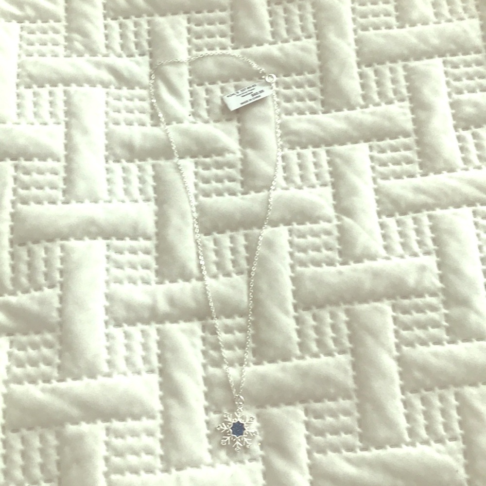 Snowflake necklace